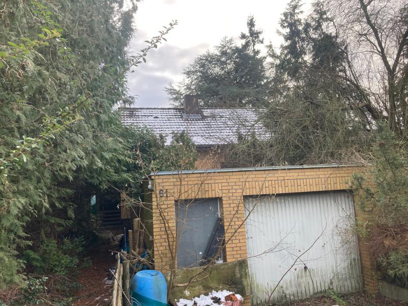 Einfamilienhaus, vollunterkellert und mit Garage in Meine