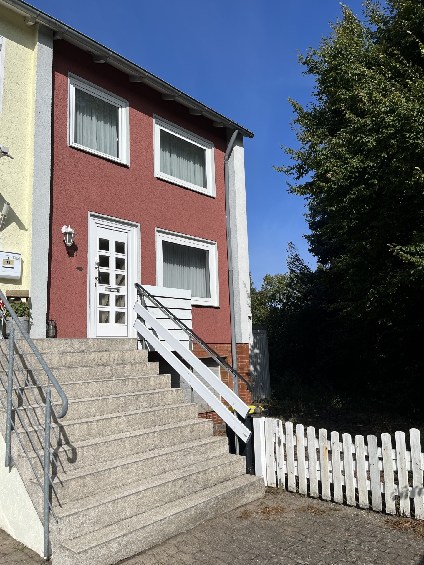 Reihenendhaus mit großzügigem Grundstück in Langenhagen